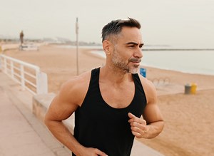 The Weekly Workout Plan Every Man Should Do in His 50s