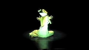 tatoeba-Théâtre danse Grotesque "All Moonshine" - Butoh Dance Theatre Solo by Yumiko Yoshioka -
