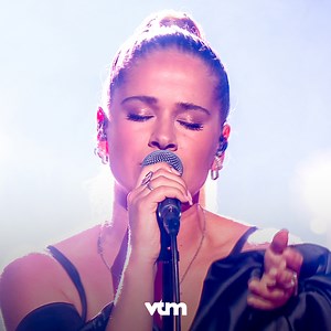 Oya Lélé! 🔥 Laura Tesoro maakt een zwoele cover van een echte K3-klassieker. 💃🎶 #liefdevoormuziek | VTM