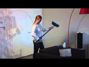 Deur en tafel schoonmaken met interieurmop