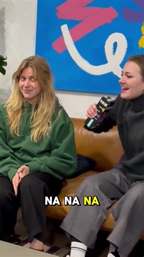 De leukste muzikale battle #muziek #playhit #kaartspel #vrienden #viral