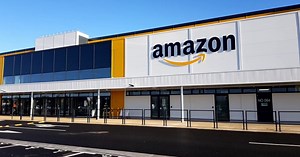 Vidéo. Dans les coulisses du centre d'Amazon à Brétigny-sur-Orge