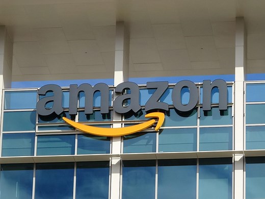 4 ways to contact Amazon customer service