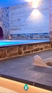 Relax Center Amersfoort XL is een zeer luxe privé wellness voor maximaal 15 personen tegelijk. Maar ook met zijn tweetjes kunt u hier prima genieten. U heeft de beschikking over een stoomcabine, een 10 persoons jacuzzi, een zwembad en een grote lounge ruimte. Ook aan de kinderen is gedacht met een speciale kids corner, voorzien van waterspeeltjes. | Relax Center Nederland