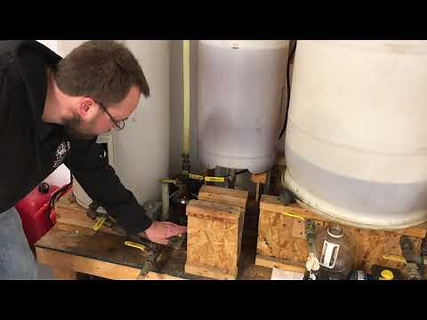 Making Bio-Diesel Part 1: Loading the processor with raw oil!