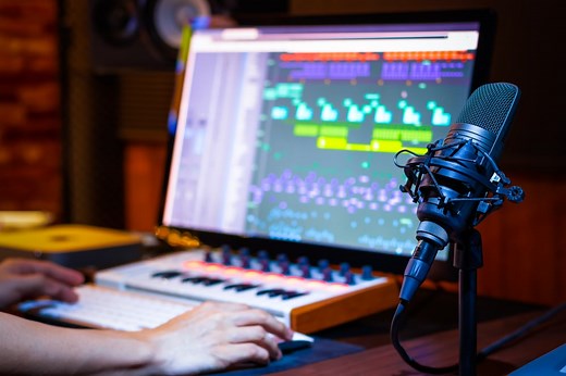 7 Best Music Production Software For Beginners - 2026
