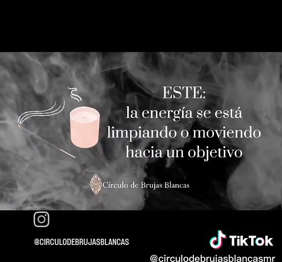 Algo que toda bruja / brujo debe de saber: El humo del incienso habla mucho, la dirección que toma te dará gran información sobre lo que está sucediendo en tus rituales. También forma figuras, letras, símbolos o números que te pueden dar muchas señales. Te deseo luz, claridad y sabiduría para entender los mensajes del humito sagrado. Bendecido domingo, corazones míos. Ishtavé #humo #incienso #humosagrado #señales #mensajes #signos #brujas #magia #esoterismo
