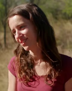 In de vierde aflevering van seizoen vijf van Floortje Naar Het Einde Van De Wereld reist Floortje af Jamie. Zij is 23 jaar oud en stelt haar leven al vier jaar lang volledig in het teken van het helpen van dieren. Hard is ze aan het werk om de neushoorn voor uitsterven te behoeden. Op zo’n jonge leeftijd, in een uithoek van Zuid-Afrika, woont ze op een strik geheime locatie. Ze leeft exact haar leven zoals ze dat altijd al had gewild. Ook weet ze goed waarom ze dit werk doet: het draait erom dat