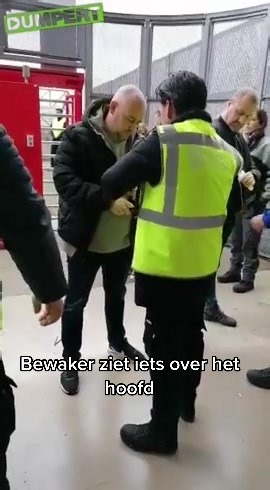 Even fouilleren #bewaking #voorjou