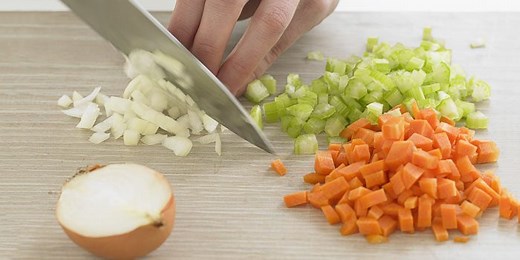 25 skills every cook should know