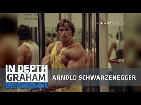 Arnold Schwarzenegger: Flexing in the mirror