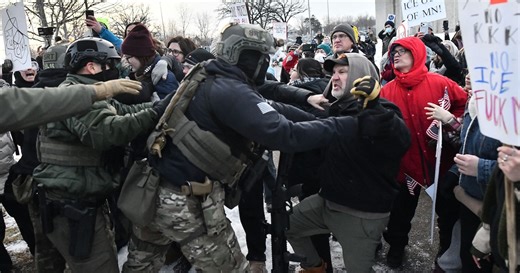 Dood van Renee (37), die door het hoofd werd geschoten door ICE-agent, splijt Amerika