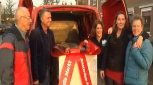 Gulle gever doneert nieuwe koelkast aan minima