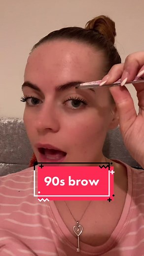 Amira Evans 90s Brow Tutorial