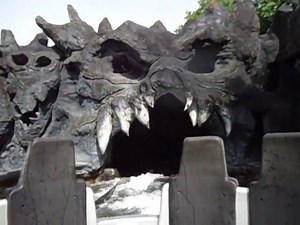 "Mystery River" is a hybrid rapids ride / dark ride at Movie Park Germany. Watch this whole video! It's a really bizarre but FUN ride! | Theme Park Review