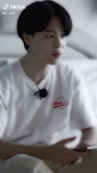 biasnya spa nih.. k ganteng amat🤩#jiminshi #bts_official_bighit #fypviraltiktok🖤シ゚☆♡myvideo #OreoBantuAyah