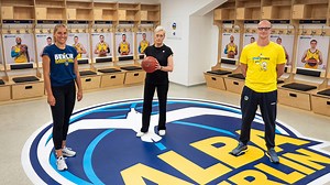 Unterstützt vom Bundesministerium des Innern, für Bau und Heimat (BMI) starten wir das große digitale Sportprogramm „Sport digital – Mehr Bewegung im Quartier“. Wir werden kontinuierlich digitale Sportstunden anbieten und diese mit praktischen Einheiten verbinden, es wird eine Mediathek mit Bildungs- und Informationsvideos aufgebaut und es gibt Workshops und Schulung für die pädagogische Fachkräfte direkt in den Kiezen. Das Angebot richtet sich an Kinder und Jugendliche deutschlandweit, insbeson