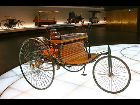 The First Car In The World - Benz Patent Motorwagen 1886 - Mercedes-Benz Museum.