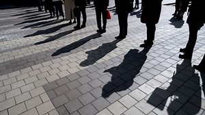 America’s job market flashes yet another warning sign about the economy | CNN Business