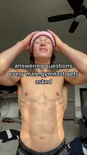 Yes, guys with outies are perfect ✨. @michaeljaroh #aesthetic #aestethicboy #outiegang #outie #bellybutton #umbigo #ombligo #michaeljaroh