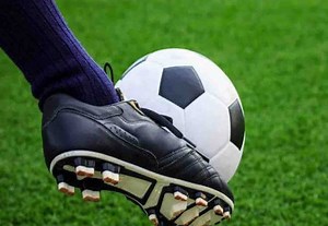 फुटबॉल प्रतियोगिता का खिताब फील्ड गन कानपुर ने जीता