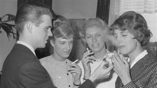 Gemist: Hoe het roken van de werkvloer verdween