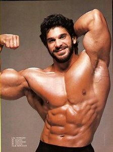 Lou Ferrigno: Bio, Height, Weight, Age, Measurements