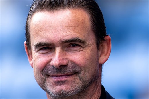 'Overmars per direct terug naar Ajax' | Soccernews.nl