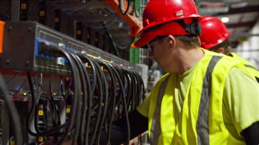 Arbeitskleidung unter der Lupe: Engelbert Strauss im SWR-Test