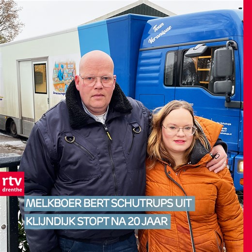 Melkboer Bert stopt na 20 jaar! 😕🚌 De komende weken kan je hem nog zien rijden door Zuidoost-Drenthe en Westerwolde voor zijn laatste rondes. Lees hier meer ➡ https://rtvd.nl/3tdAkHV | RTV Drenthe