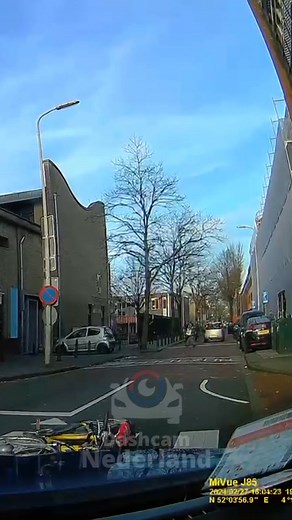 Zelf een video? Deel hem ✅ Vul ons formulier in! 📹 ⤵️ https://dashcamnederland.com/ | Dashcam Nederland