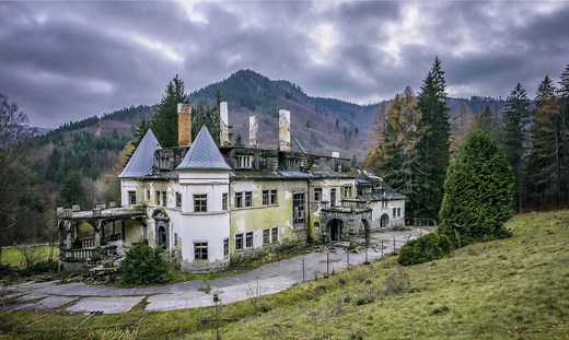 The 20 most haunted places in the world - Wanderlust