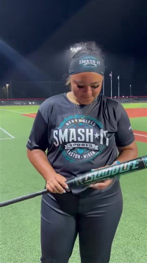 Here’s our interview with Fiana Finau and her new exclusive, 2023 Island Life 12.5 USSSA Slowpitch bat! 🏝️ Fi explains the meaning behind the design and features of the bat - Which are the reasons why this bat means so much to her. #TeamEaston #USSSASlowpitch #FianaFinau #IslandLife #EastonSlowpitch | Easton Slowpitch