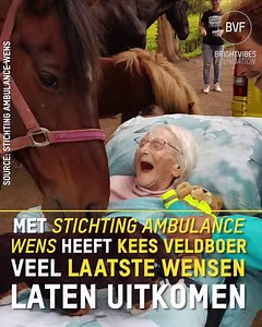 6 weken geleden hebben we de oprichter van Stichting Ambulance Wens Nederland geïnterviewd en wat waren we onder de indruk van Kees Veldboer's enorme no-nonsense drive en hartelijkheid om de laatsen wensen van duizenden terminale mensen te vervullen. We zijn nog altijd diep bedroefd dat Kees 26 juli onverwacht is overleden. Wij wensen zijn familie en vrienden veel sterkte toe. Rust zacht, en moge in jouw eer nog vele mensen geholpen worden. | BrightVibes NL