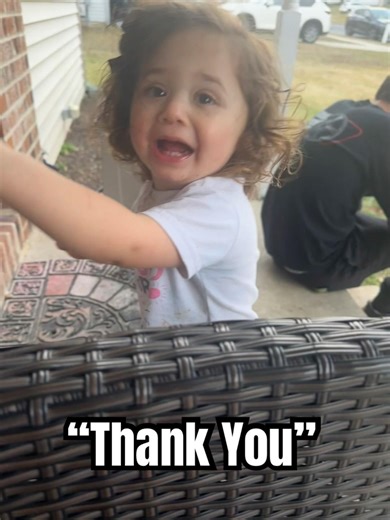 “She says thank you out of her nose” 👃🏻😆