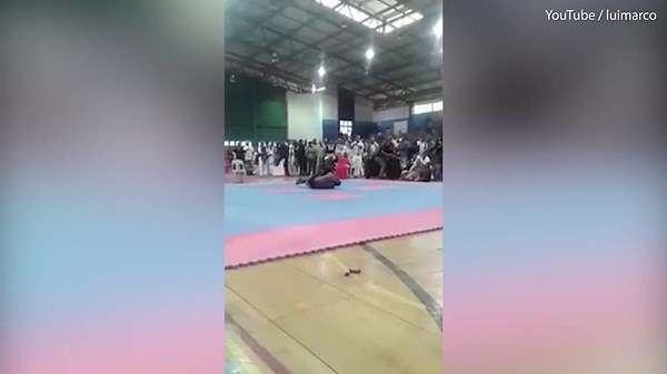 Horrific moment bodybuilder breaks neck and dies during backflip