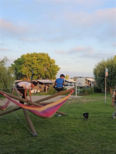 Camping Zeeburg on Reels