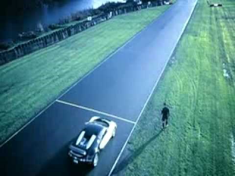 Cristiano Ronaldo vs Bugatti Veyron