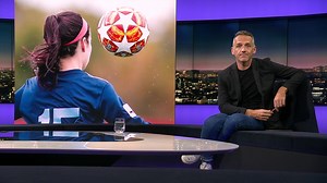 Het vrouwenvoetbal groeit weer in ons land na corona: "De drempel is veel lager", trok Laat naar een zaalvoetbalmatch ⚽🇧🇪⚽ | Sporza