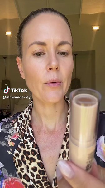 Catrice Magic Shaper Contour & Highlighter Stick Review