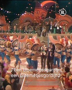 André van Duin over zijn favoriete carnavalskraker van 'de fenomenale' Wim Kersten 🌸 Carnavalshart kijk je terug via NPO Start. | KRO-NCRV