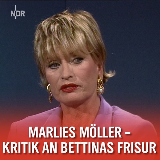 Bettina Tietjen moderiert in dieser Woche wieder für euch und da haben wir eine schöne #Archivperle für euch ausgegraben: 1995 musste sie sich bei uns einer strengen "Haarkritik" von Star-Friseurin Marlies Möller aussetzen. | DAS! im NDR Fernsehen