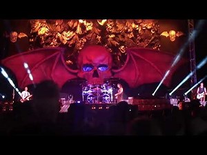 Top 10 RARE Live Avenged Sevenfold Moments