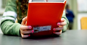 Onderzoek: kinderen vinden les op afstand en gebrek aan contact zwaar in coronatijd