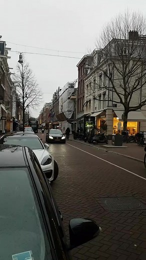 Brabus.#brabus #mercedes #mercedese63amg #amg #amsterdam #pchooftstraat