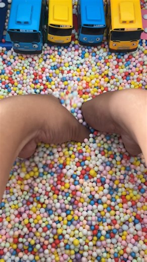 Toy Hunt - Disney Cars Green Lightning McQueen #toys #toyhunt #disneycars