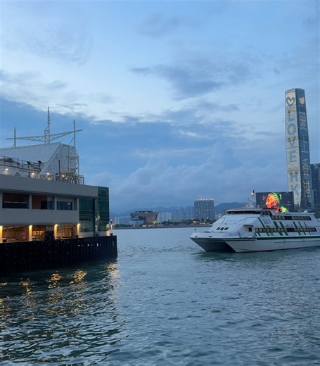 Eden ben zaken | Canceling my flight back x | Instagram