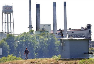 DuPont plays the villain in new Mark Ruffalo movie, `Dark Waters’