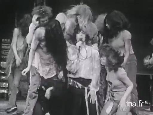 Première française de la comédie musicale Hair