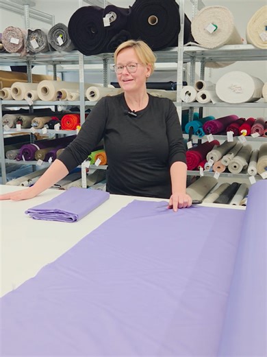 Wir suchen Verstärkung 🥳 Als Unterstützung für unser Team in Quakenbrück suchen Axel & Simone 1-2 neue Mitarbeiter/innen (m/w/d) für unseren Zuschnitt und Versand! Eure Aufgaben: ⭐ Qualitätskontrolle und Zuschnitt unserer Stoffe ⭐ Verpacken der Bestellungen ⭐ Kundenberatung in unserem Lagerverkauf Bei Interesse schickt uns eure Bewerbung an bewerbung@aktivstoffe.de - wir freuen uns auf euch💬